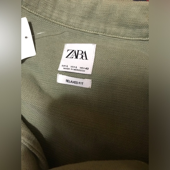 Short Sleeve button down - Picture 4 of 4